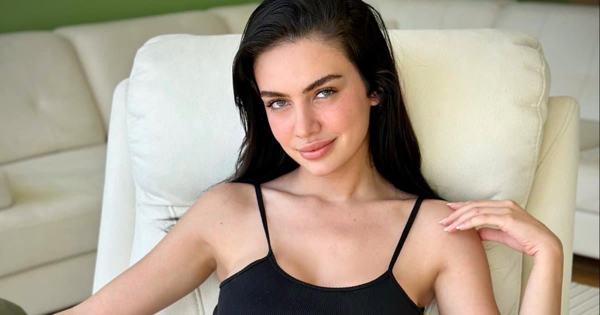 Ece Ronay'a soruşturma: Devletin askeri teşkilatını aşağılama