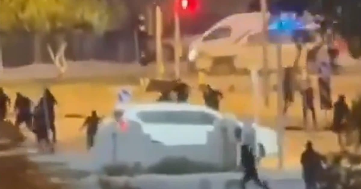 Bahreyn'de İran yanlısı göstericiler ile güvenlik güçleri çatıştı