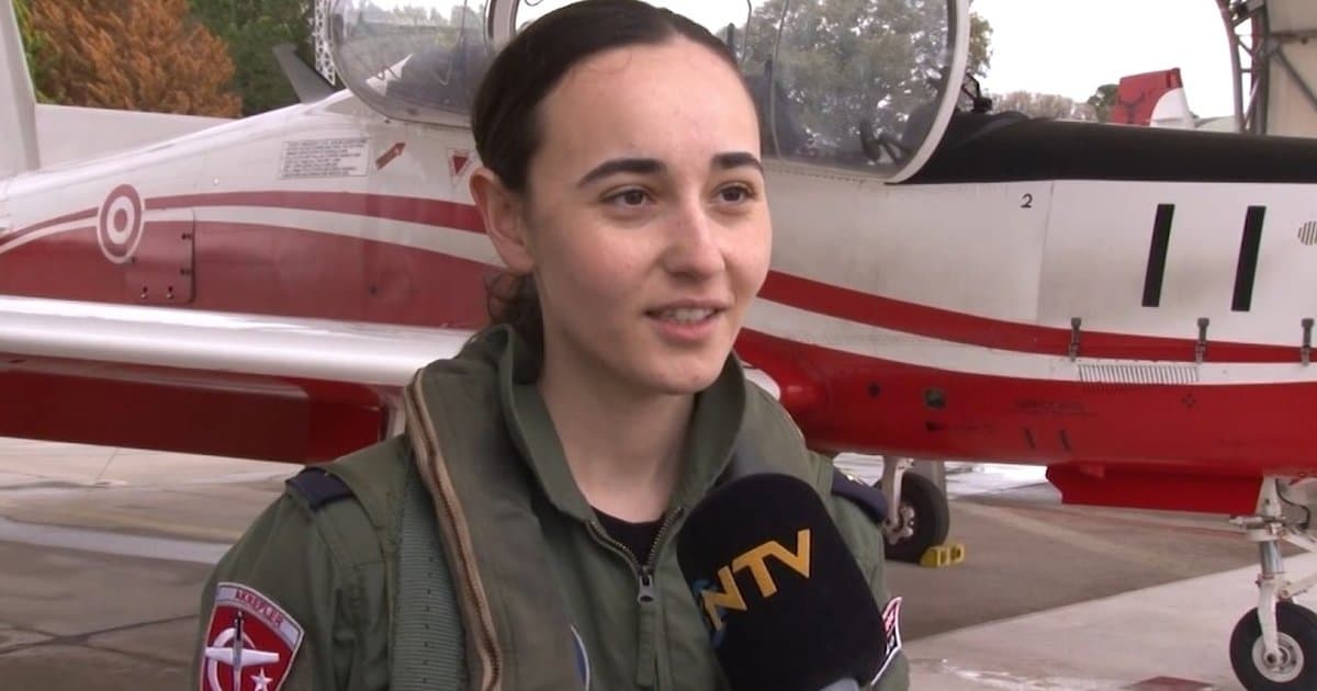 Genç Pilot Teğmen Elif Emirmehmetoğlu'nun Gökyüzü Macerası