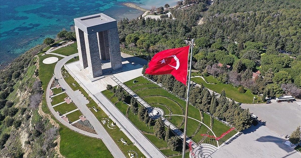 Gelibolu'da 18 Mart Zaferi'nin 111. yıl dönümü törenleri