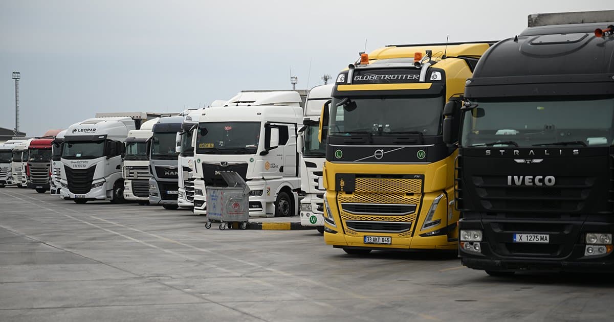 Kapıkule'de TIR şoförlerinin buruk bayramı