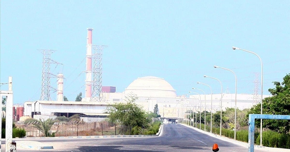İran Atom Enerjisi Kurumu: Buşehr Nükleer Enerji Santrali'ne füze isabet etti