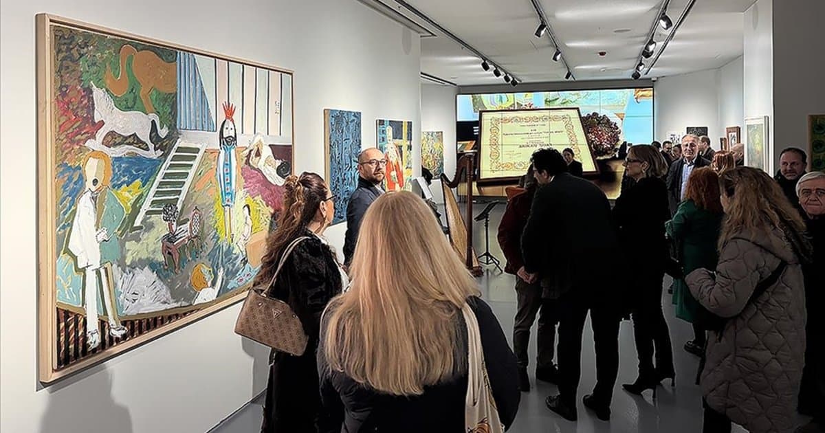 Suat Arıkan'ın 50 Yıl Sergisi AKM'de Açıldı