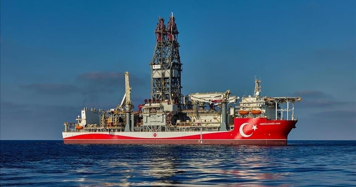 Abdülhamid Han gemisi keşif sondajına başladı