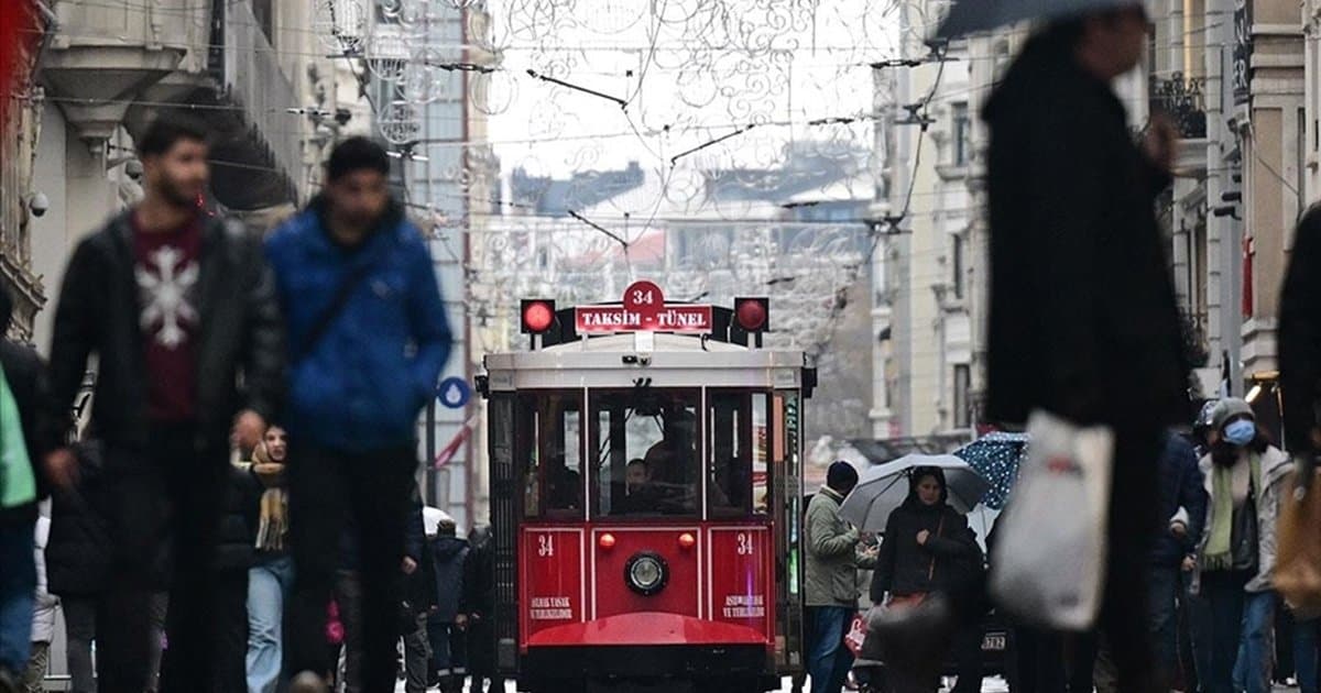 İstiklal Caddesi'ni ziyaret edenlerin sayısı rekor kırdı