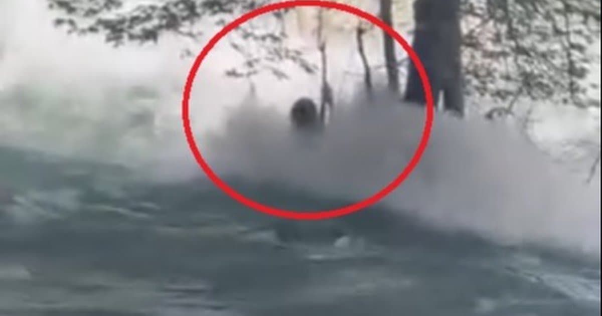 Mersin'de Berdan Çayı'na atlayan genç kayboldu