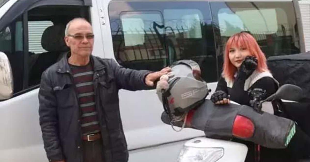 Kırmızı Işıkta Duygulandıran Karşılaşma