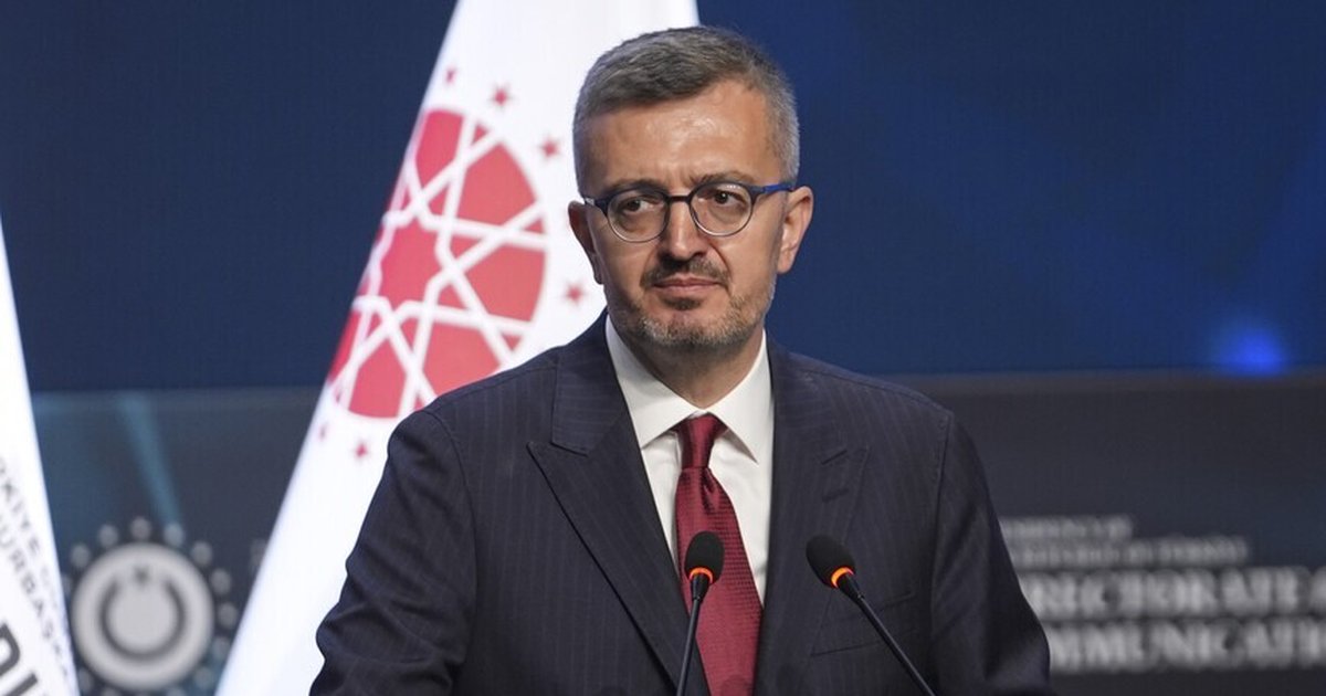 İletişim Başkanı Duran'dan İstanbul'un fethi paylaşımı