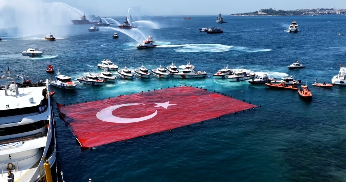 Denizcilik ve Kabotaj Bayramı 100. yıl dönümü İstanbul'da kutlandı