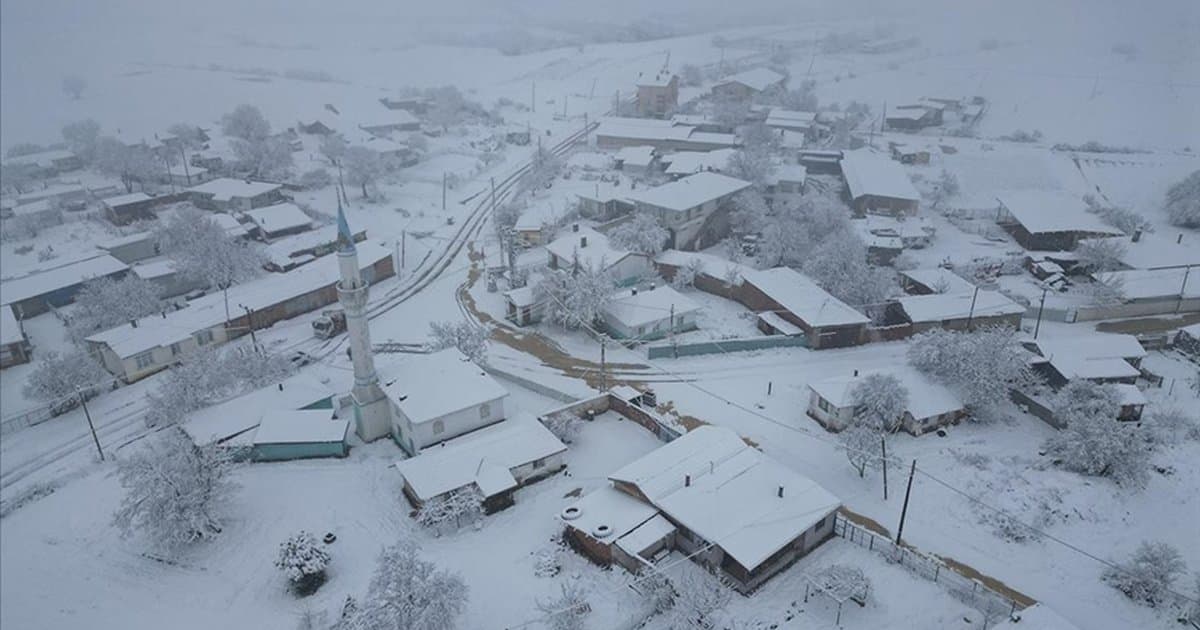 Tekirdağ'da Kar Yağışı Etkili Oluyor