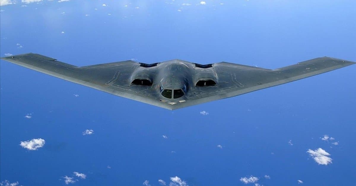 ABD'nin İran'a saldırısında kullandığı B-2 uçağı merak konusu oldu