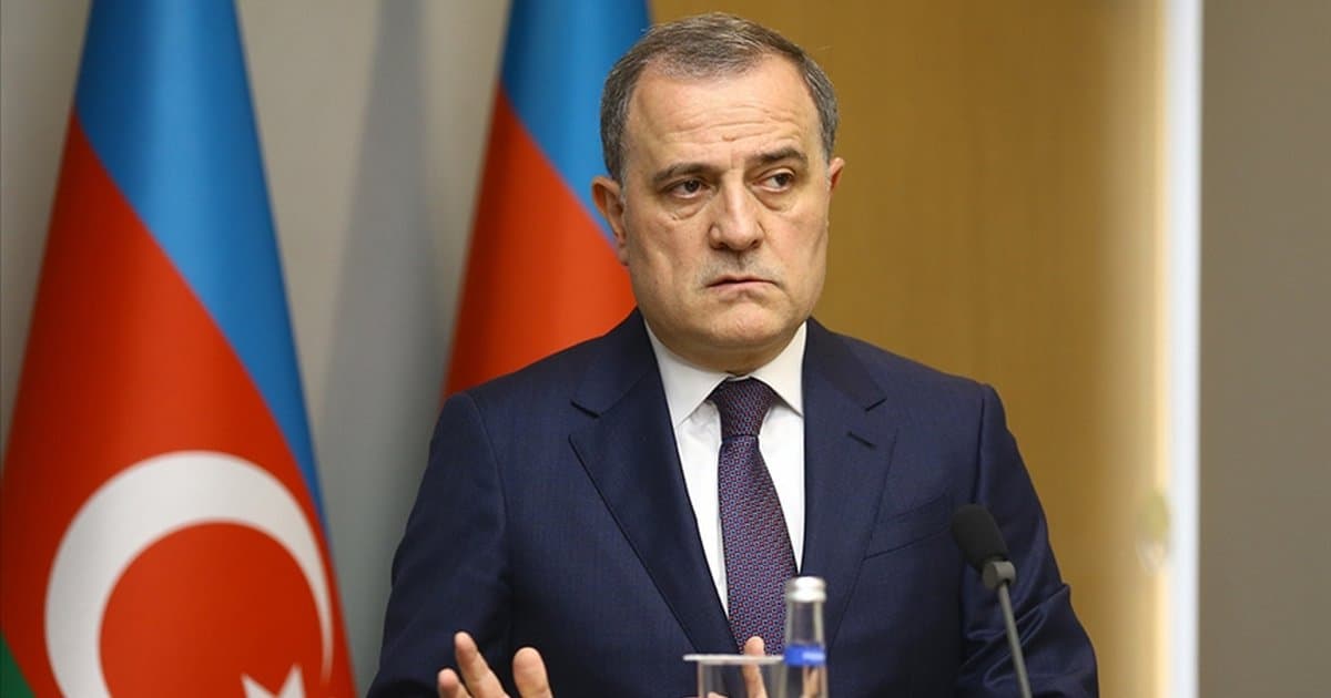 Azerbaycan, İran'daki diplomatik misyonunu tahliye ediyor