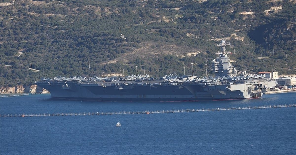 ABD'nin en büyük uçak gemisi Kızıldeniz'e ulaştı