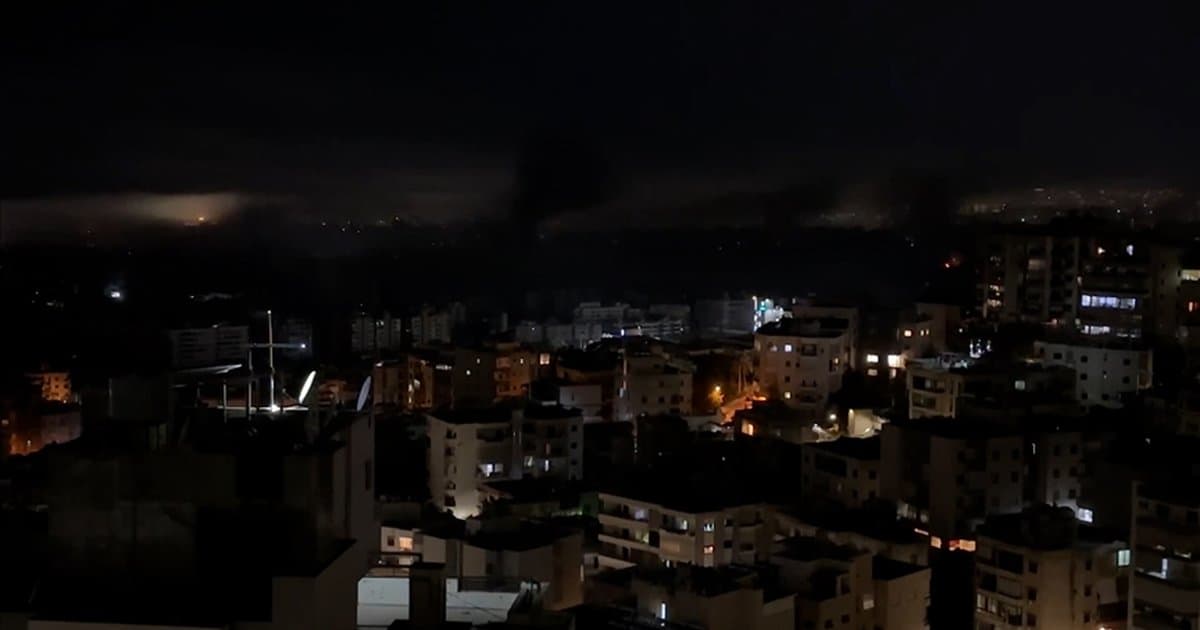 İsrail Lübnan'ın başkenti Beyrut'a hava saldırıları düzenledi