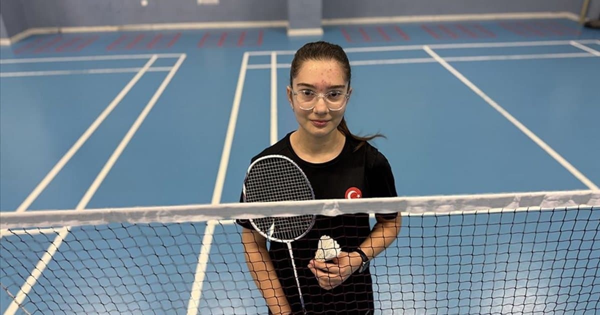 Milli badmintoncu Beril Avrupa'da kürsüyü hedefliyor