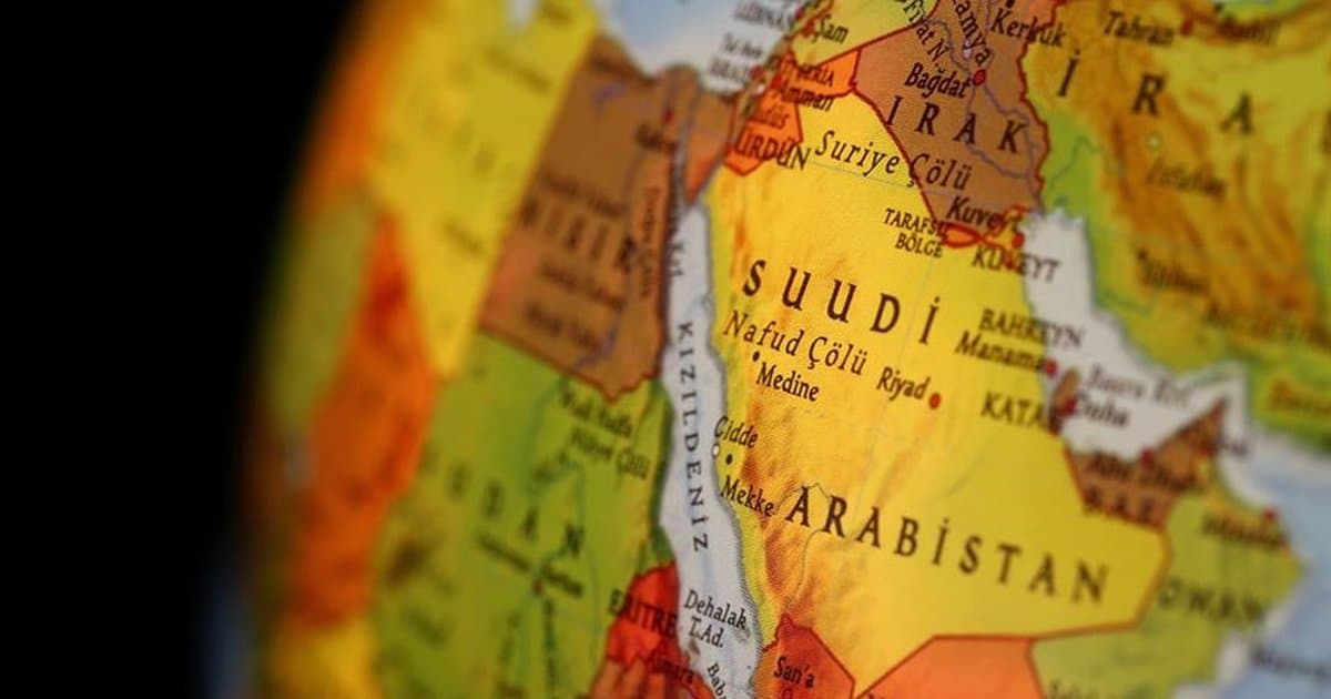 Yemenli uzmanlar: Husilerin Kızıldeniz rolü kritik