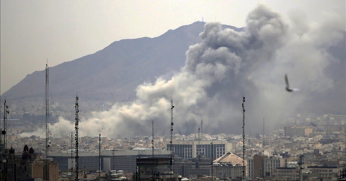 ABD ve İsrail'den Tahran'a saldırı