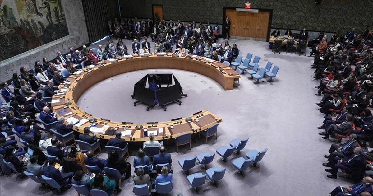 Rusya, Çin ve Fransa BMGK'de Hürmüz Boğazı kararına karşı çıktı