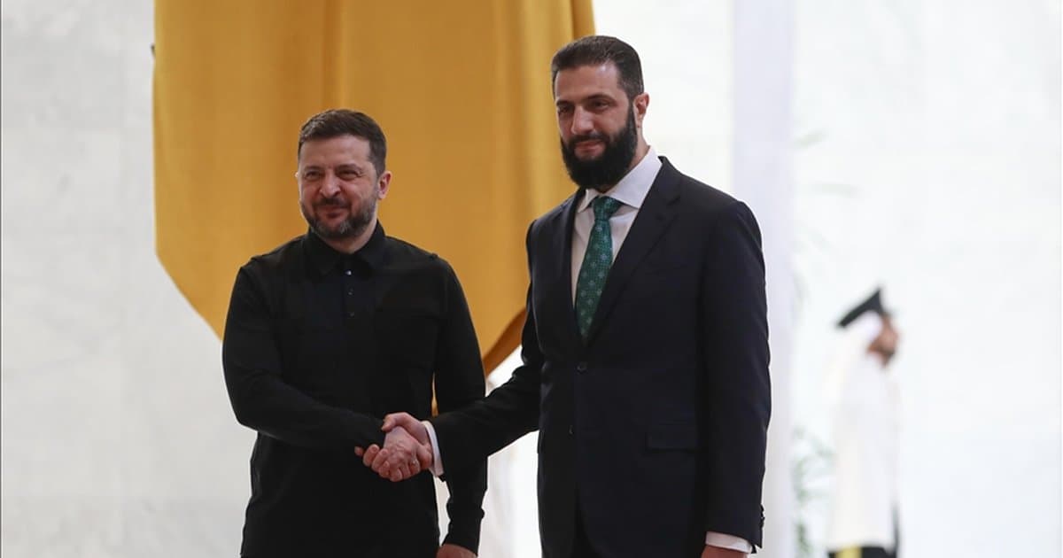 Suriye ve Ukrayna liderleri Şara ve Zelenskiy görüştü