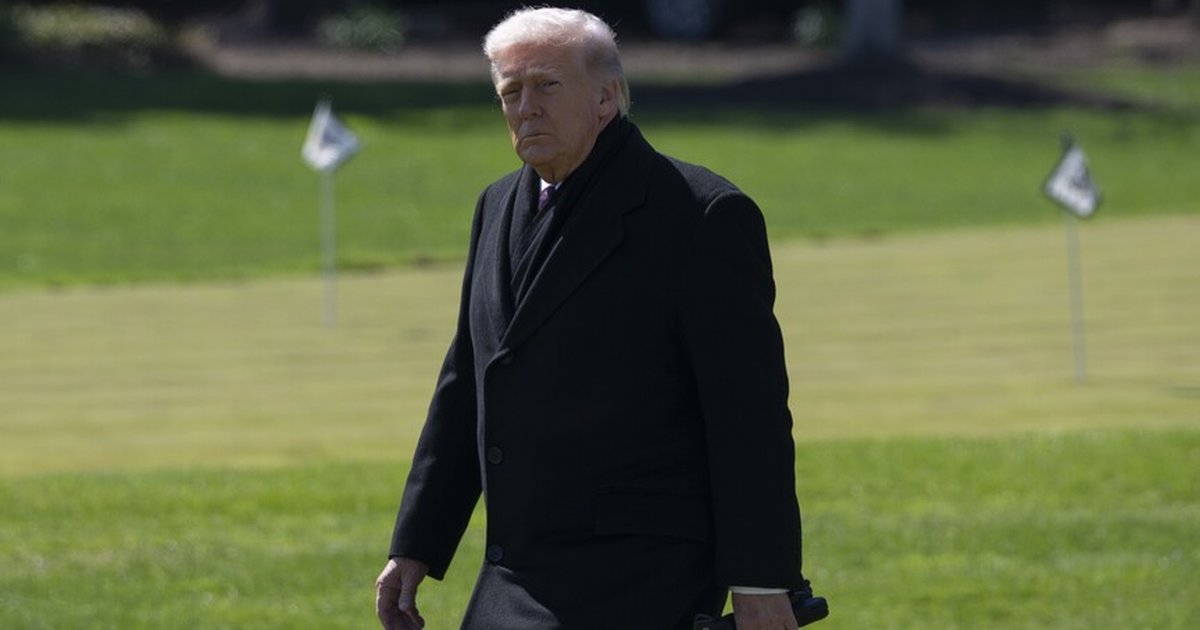 Trump, azalan füze stokları için savunma sanayisiyle görüşecek