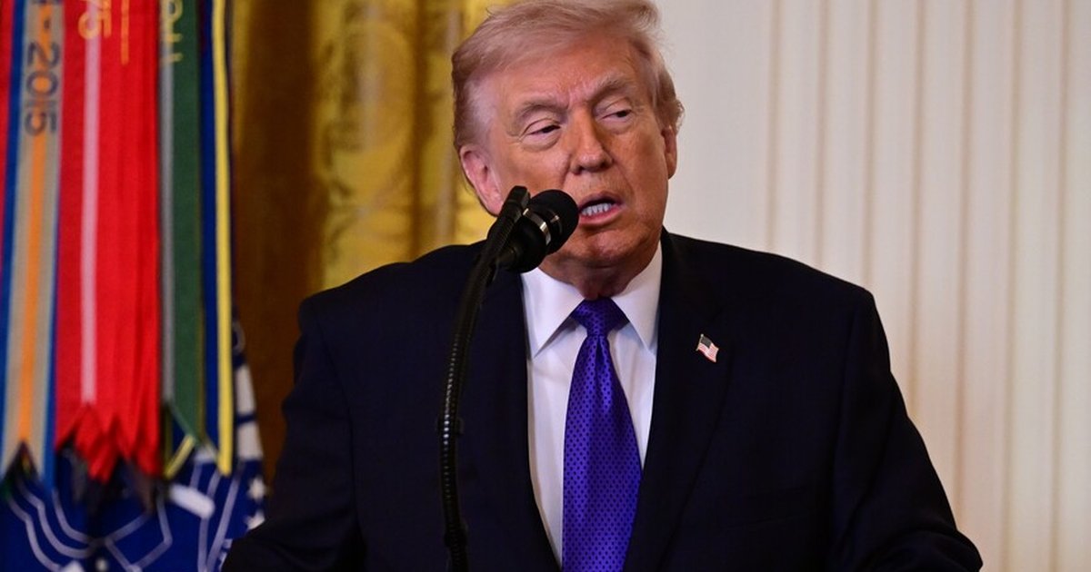 Trump: İran'daki uranyumu yok etmek istiyoruz
