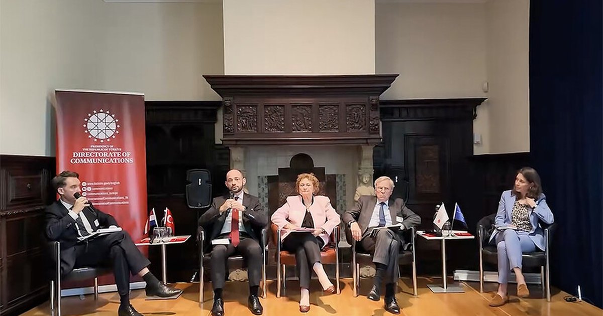 İletişim Başkanlığı Lahey'de NATO paneli düzenledi