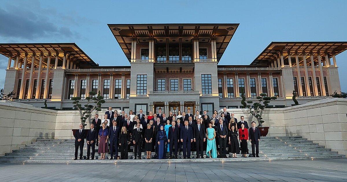 Emine Erdoğan'dan NATO Zirvesi'nde verilen yemeğe ilişkin paylaşım