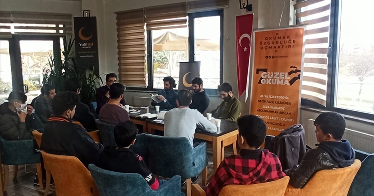 Yedi Güzel Okuma Projesi 40 Bin Üniversiteliye Ulaştı