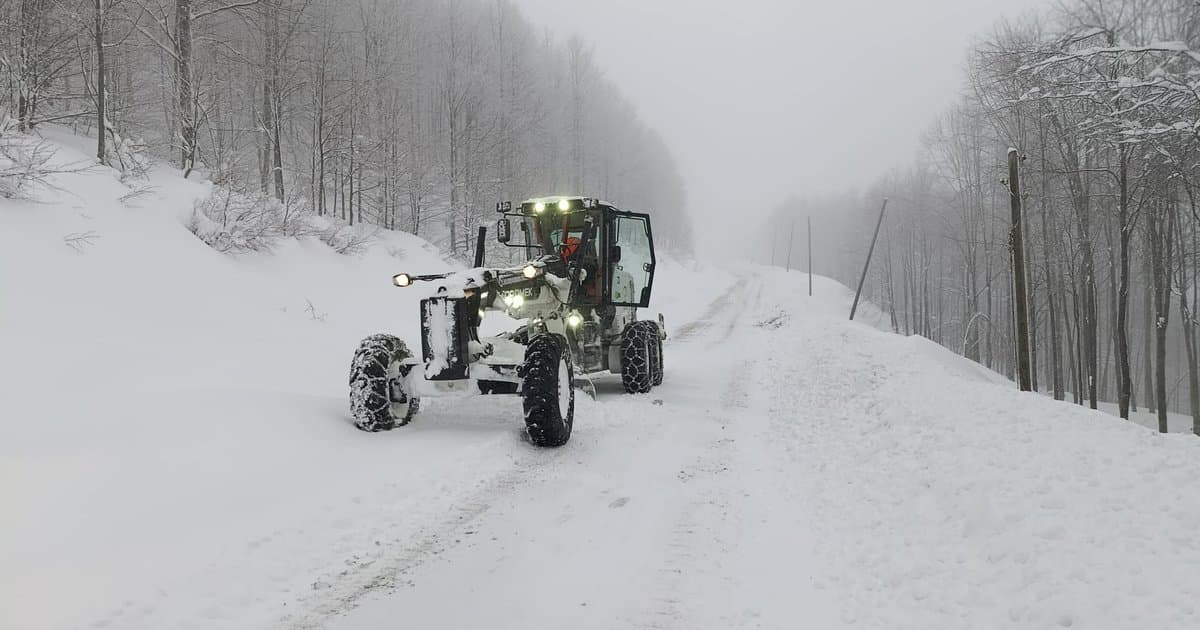 Ordu'nun bazı ilçelerinde kar yağışı nedeniyle eğitime ara verildi