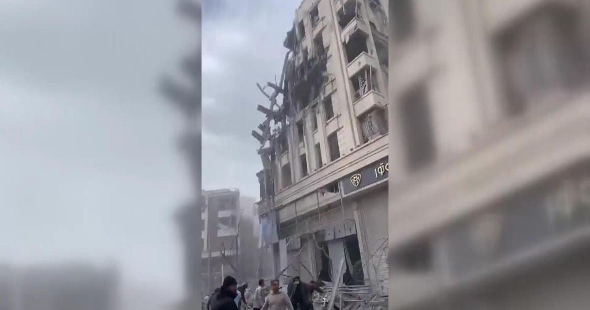 İran'da müzik okuluna füze saldırısı