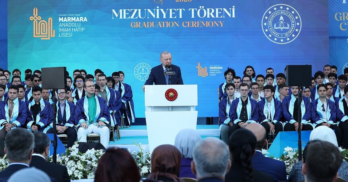 Cumhurbaşkanı Erdoğan, İTO Marmara Anadolu İmam Hatip Lisesi Mezuniyet Töreni'ne katıldı