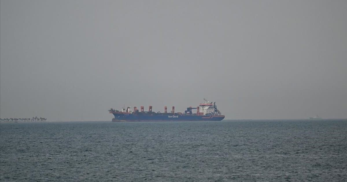 Hürmüz Boğazı'nda deniz trafiği durdu