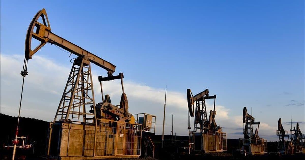 ABD, Orta Doğu'da artan gerilimlerin etkisiyle petrol fiyatı tahminini yükseltti