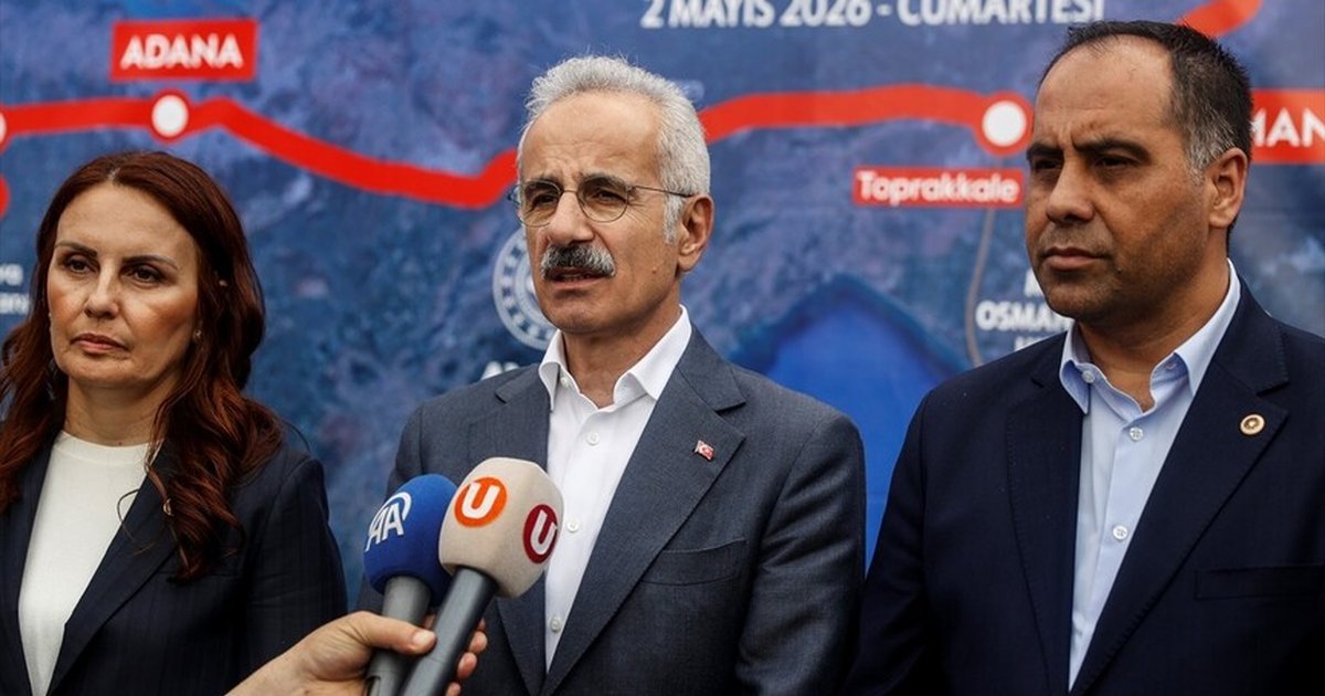 Bakan Uraloğlu, Mersin-Adana-Osmaniye-Gaziantep Hızlı Tren Projesi'nde incelemelerde bulundu