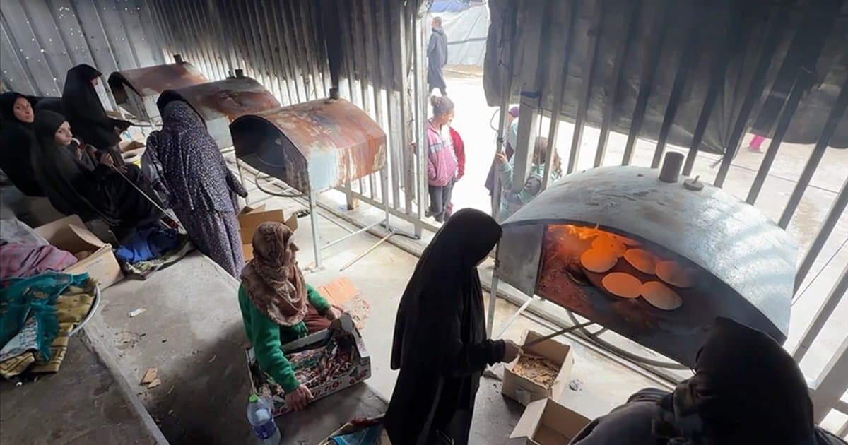 Gazze'de mülteci kampında fırın umut oldu