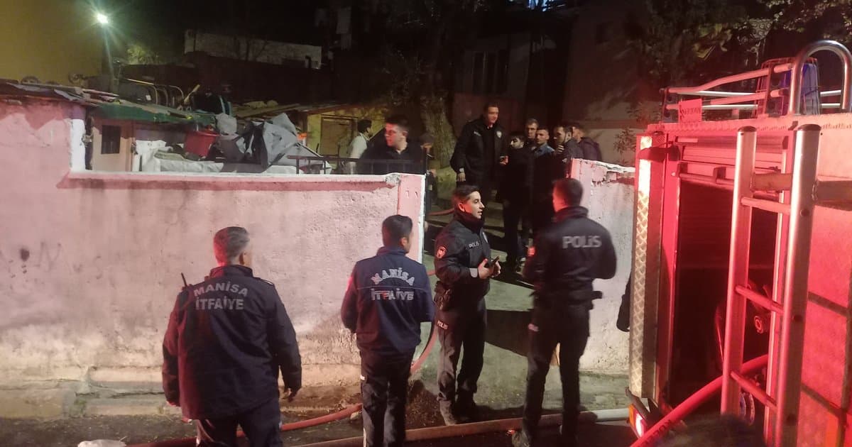 Manisa'da Kadın Kayınpederinin Evini Ateşe Verdi