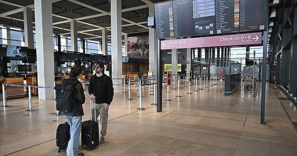Berlin-Brandenburg Havalimanı grev nedeniyle kapanıyor