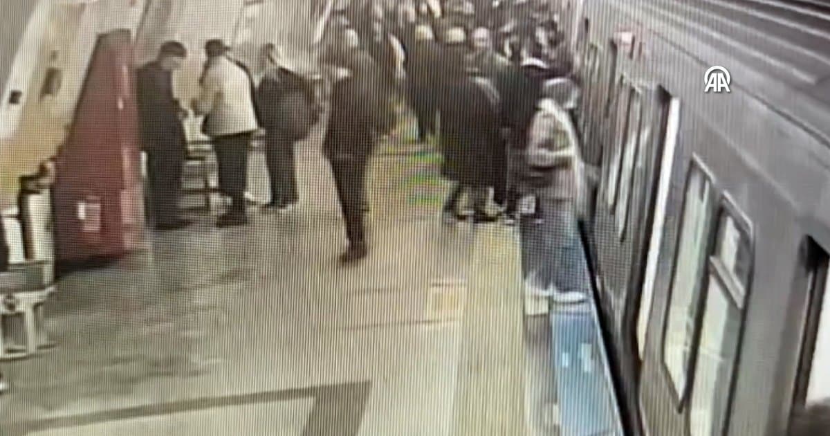 Taksim metrosunda yankesicilik suçüstü