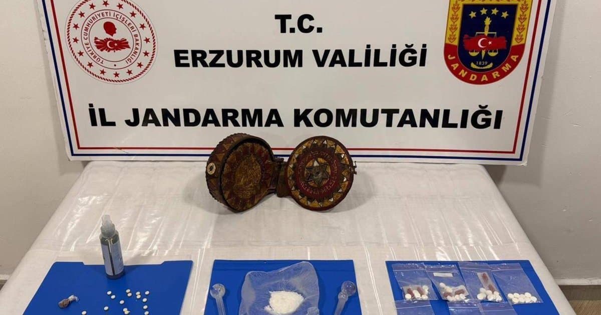 Erzurum'da ceylan derili Tevrat ele geçirildi