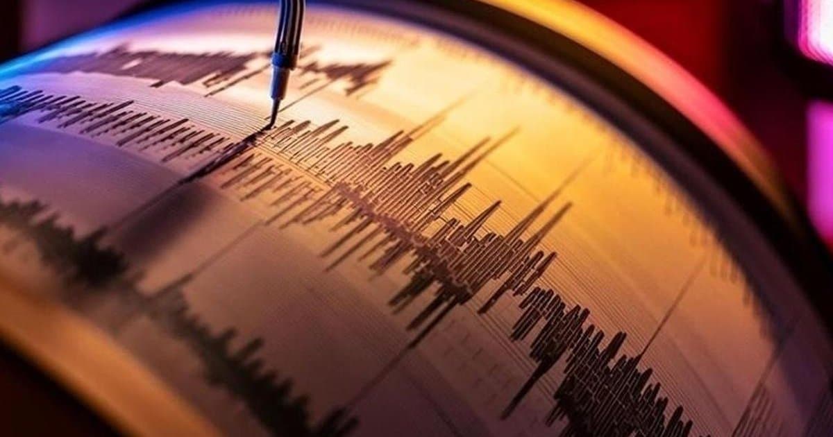 İzmir Karaburun açıklarında 3.6 büyüklüğünde deprem