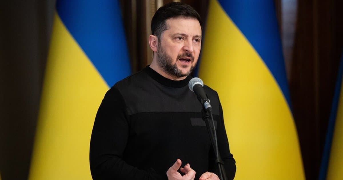 Zelenskiy: Rus ordusu dronla otobüse saldırdı, 4 ölü