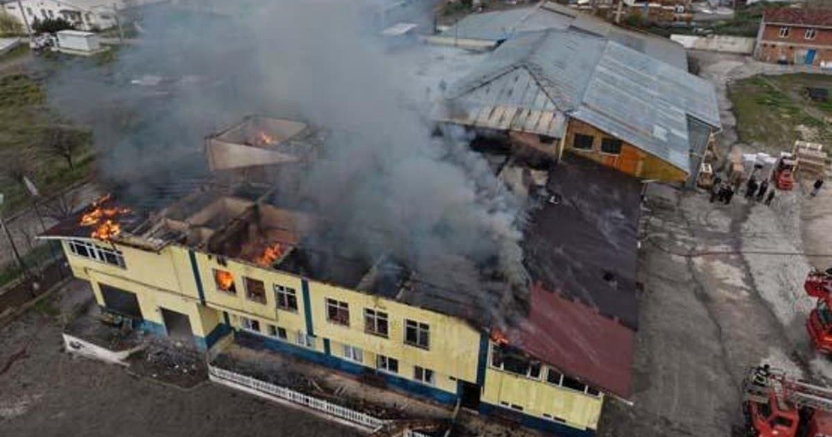 Kastamonu'da fabrika yangını kontrol altına alındı