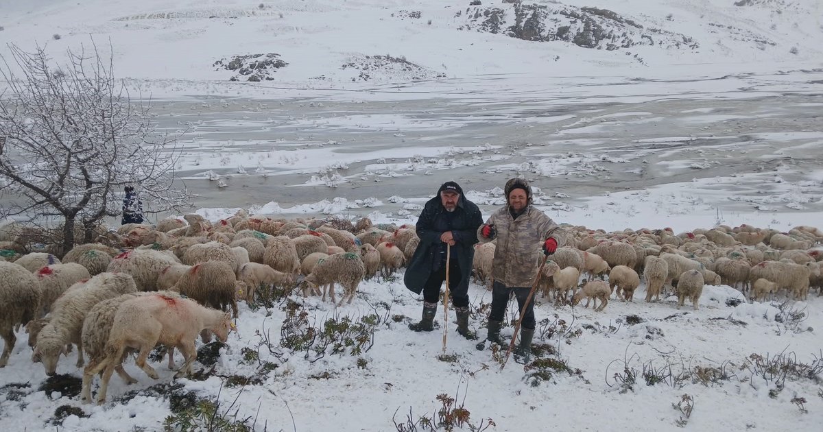 Isparta'da tipi ve heyelan: 2 çoban ve 650 küçükbaş mahsur