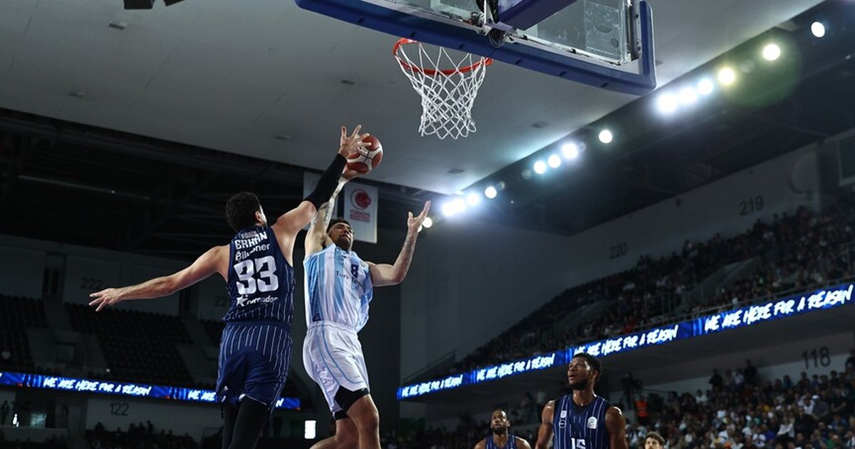 Anadolu Efes, Türkiye Sigorta Basketbol Süper Ligi play-off yarı finaline yükseldi