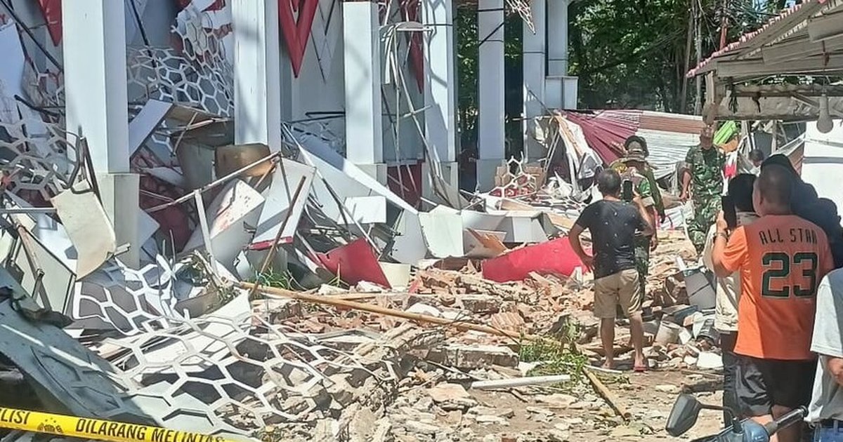 Endonezya'da 6,7 büyüklüğünde deprem: 1 ölü, 76 yaralı