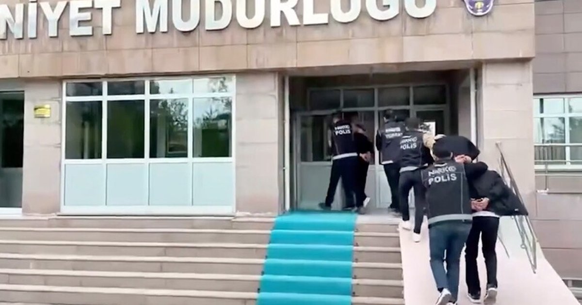 Uyuşturucu satıcılarına operasyon: 976 tutuklama