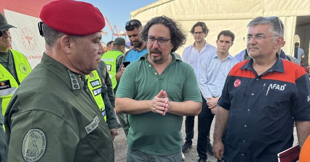 Venezuela'da Türk arama kurtarma ekibi ziyaret edildi
