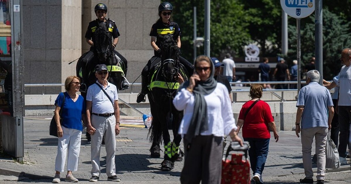 Atlı polisler Başkentte devriye görevi yapıyor