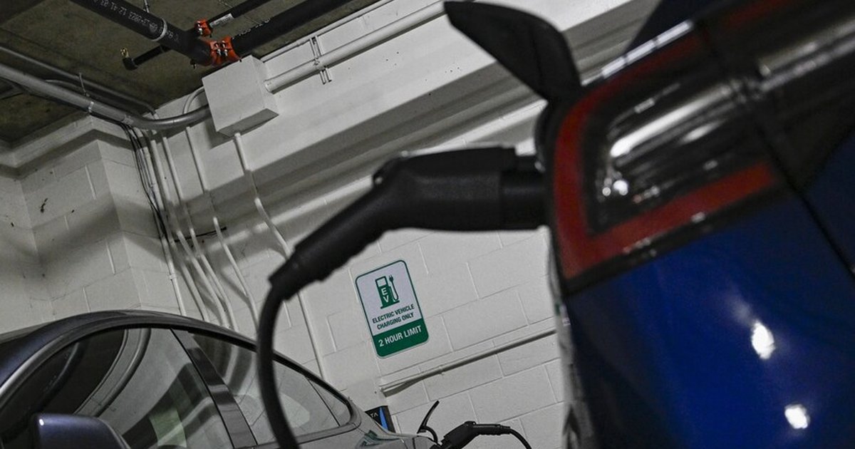 IEA: Elektrikli Araç Satışları Yükseliyor