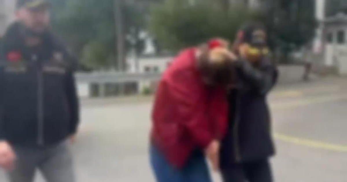 Toplu taşıma aracında savcı olduğunu iddia eden yolcuya tehditler savurdu